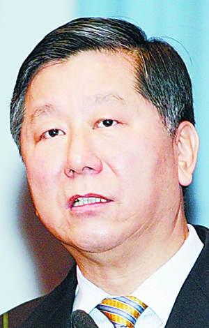 银监会主席 尚福林