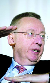 理查德;分红;深发展;年薪