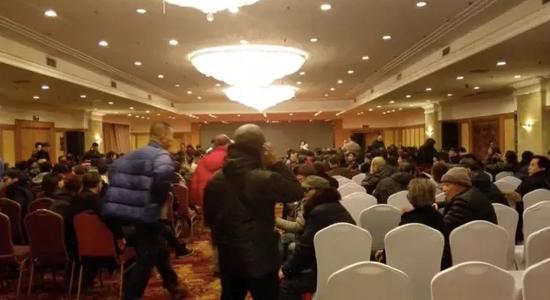 2月17日协商会议现场图