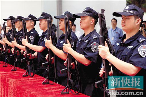 
                                            ■护卫员进行枪械拆解结合展示。
                                    